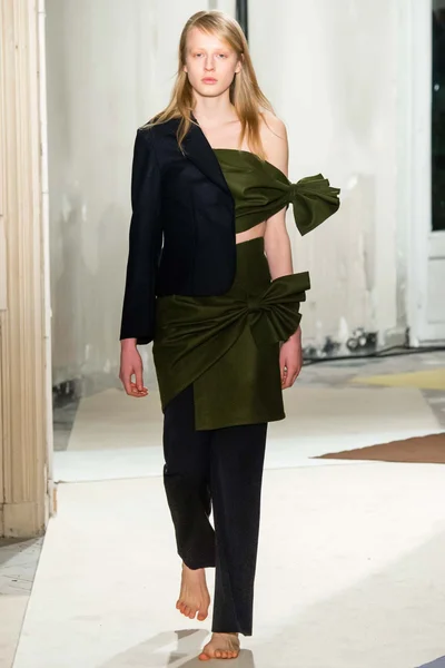 Look 5